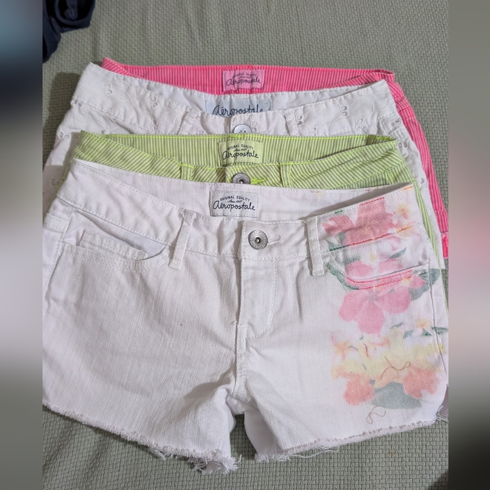 Aeropostale Bundle Of  4 Women's Shorts Size 0